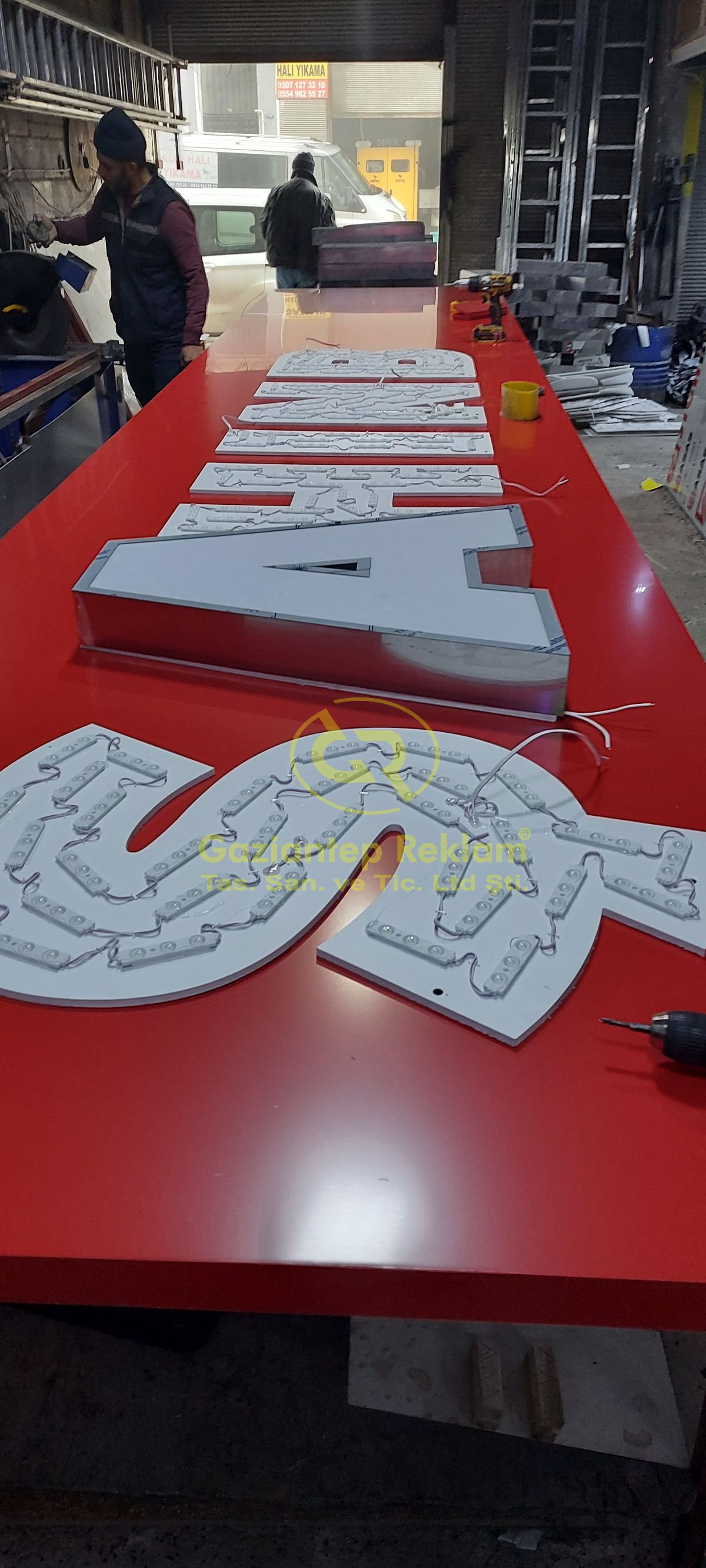 Aynalı Krom Işıklı Kutu Harf İmalat Detayları