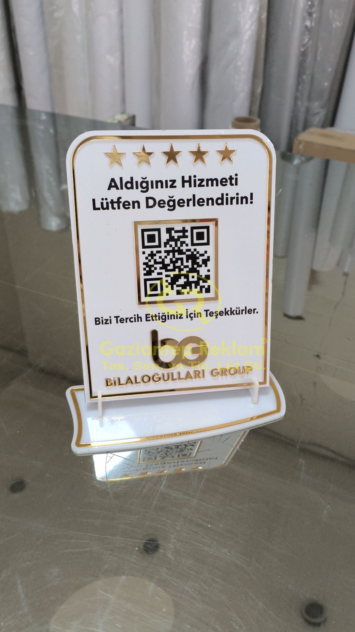 Bilaloğulları Masaüstü Ayna Pleksi QR Kod Standı
