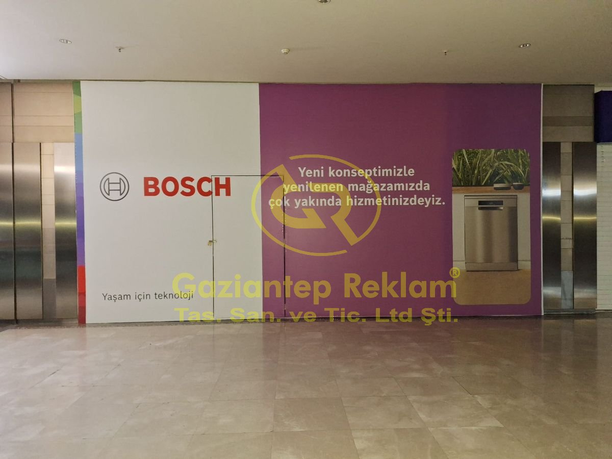 BOSCH Yeni Konsept Mağaza Vinil Germe Uygulaması