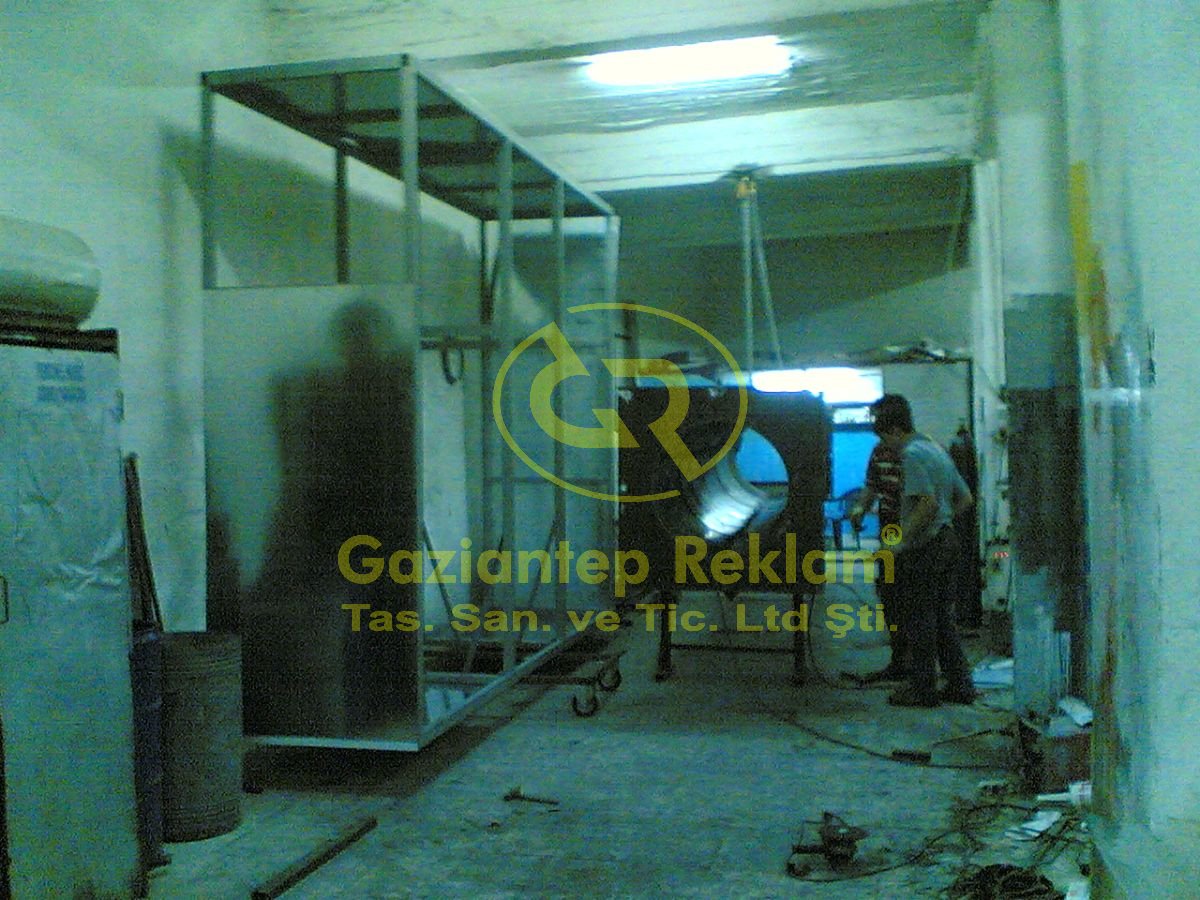 Büyük Ölçekli Tabela Çelik Konstrüksiyon İmalatı