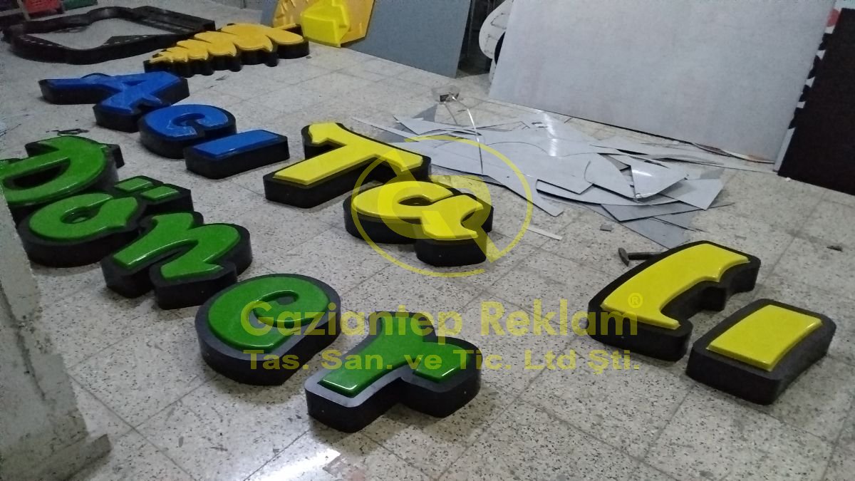 Canlı Renkli 3D Pleksi Kutu Harf Tabela