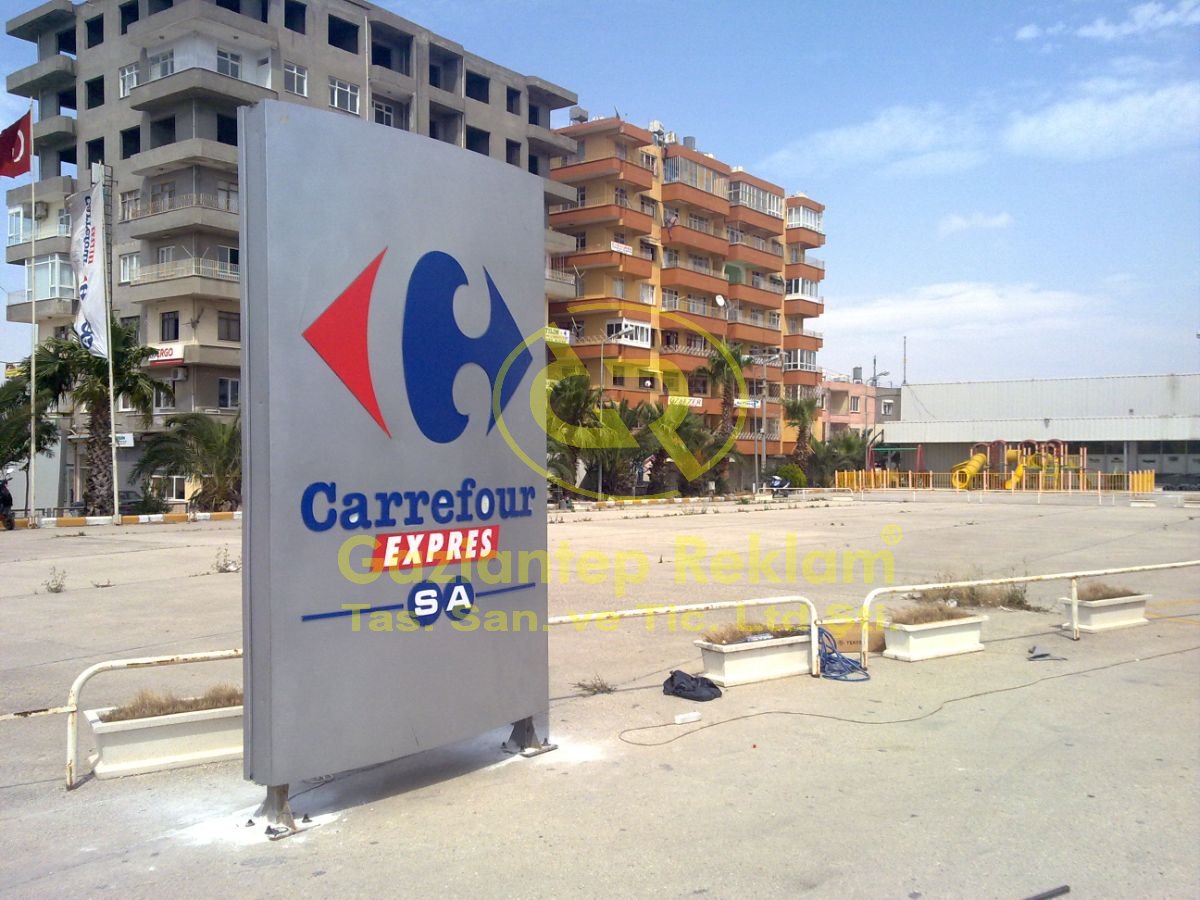 Carrefour Express Işıklı Alüminyum Pilon Totem Tabela