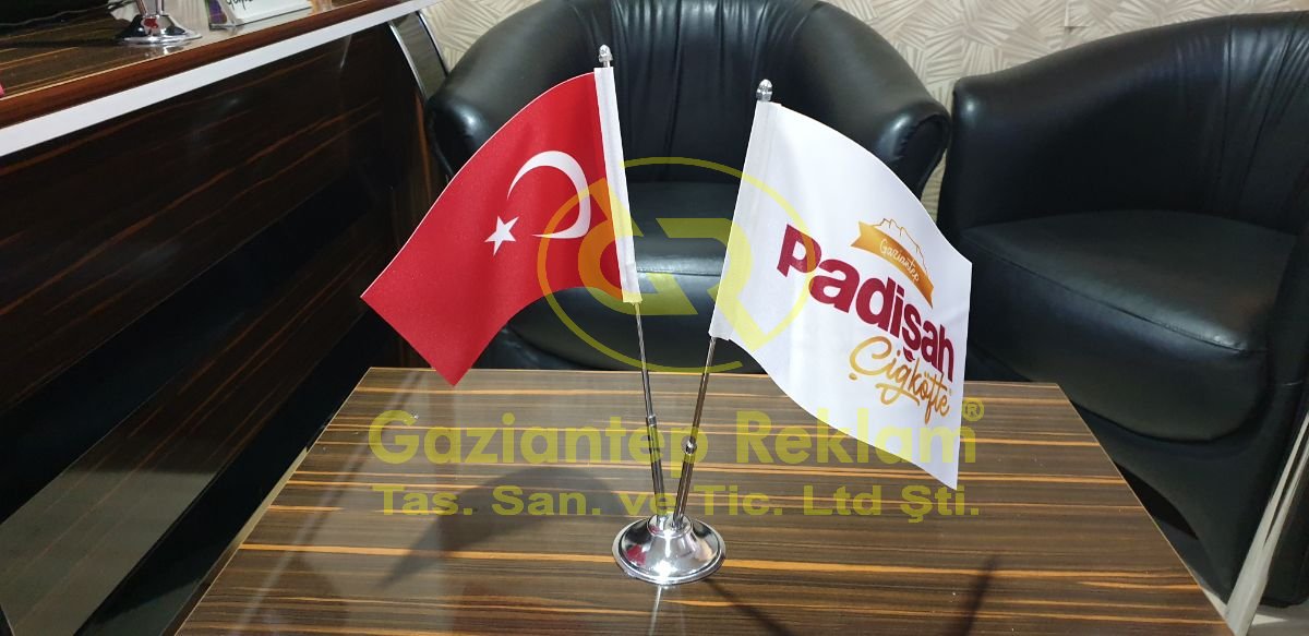  Çift Kat Saten Masa Bayrağı Üretimi