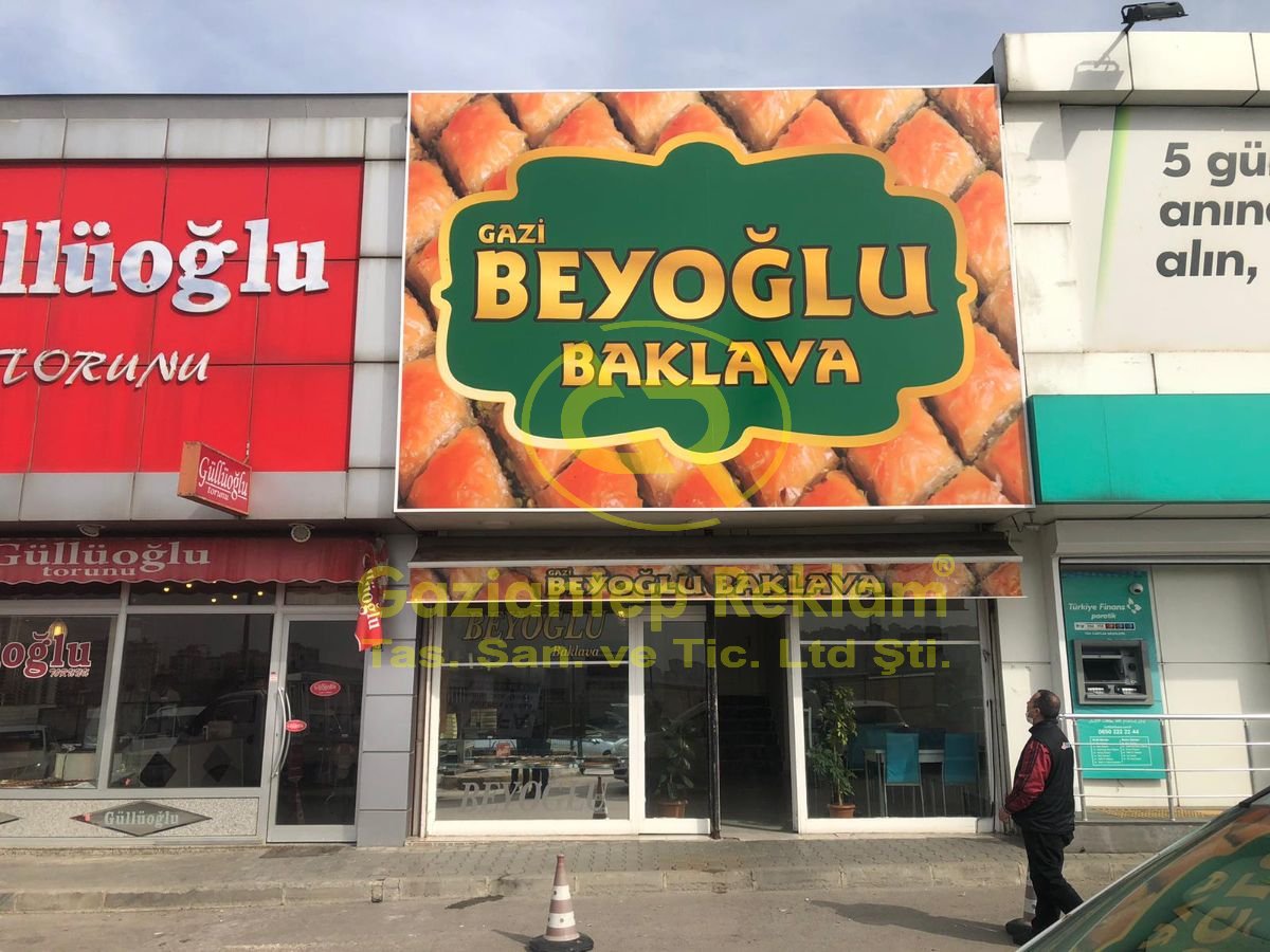 Gazi Beyoğlu Baklava Dış Cephe Vinil Germe Tabela
