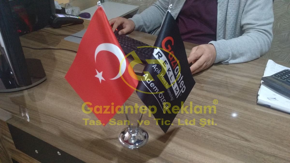Gaziantep Reklam Logolu Krom İkili Masa Bayrağı