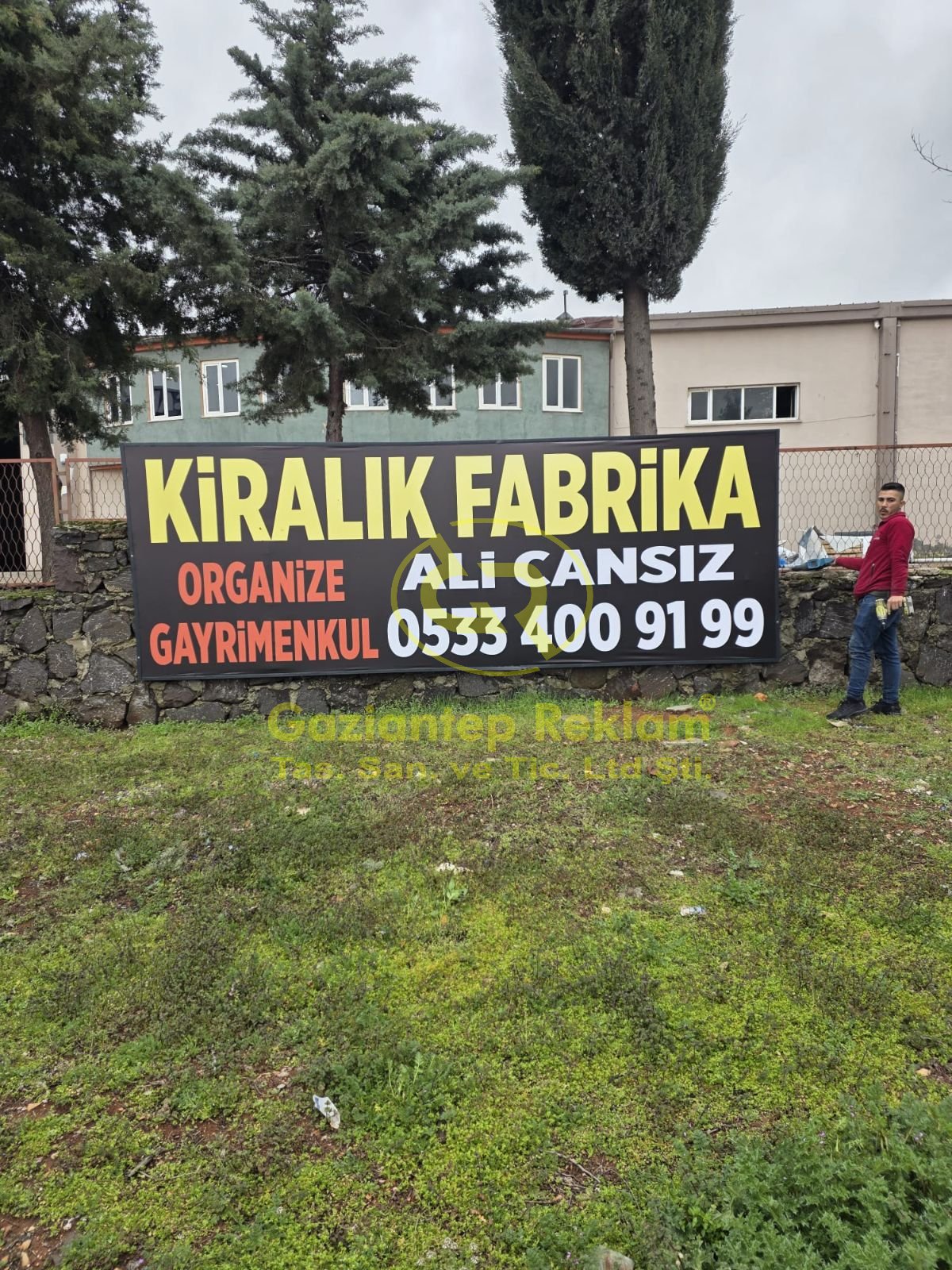 Kiralık Fabrika İlan Branda Afişi