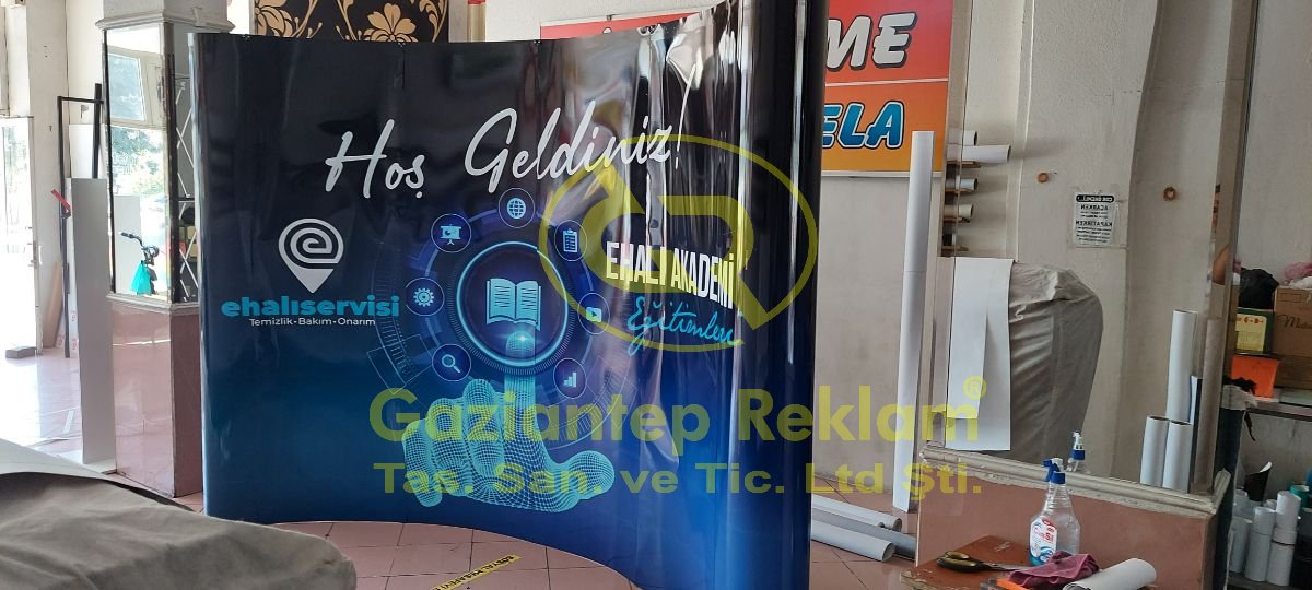 Kıvrımlı Örümcek Stand Pop-Up Fuar Sistemi