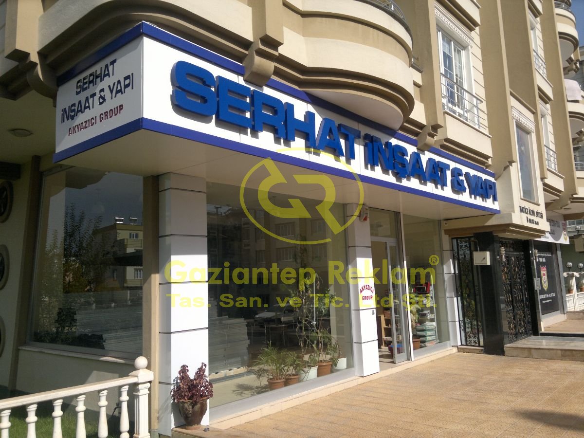 Mavi Alüminyum Kutu Harf Kompozit Uygulama