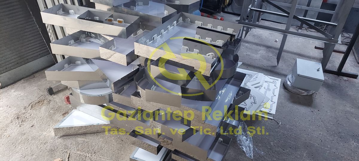 Paslanmaz Kutu Harf Üretim Aşamaları