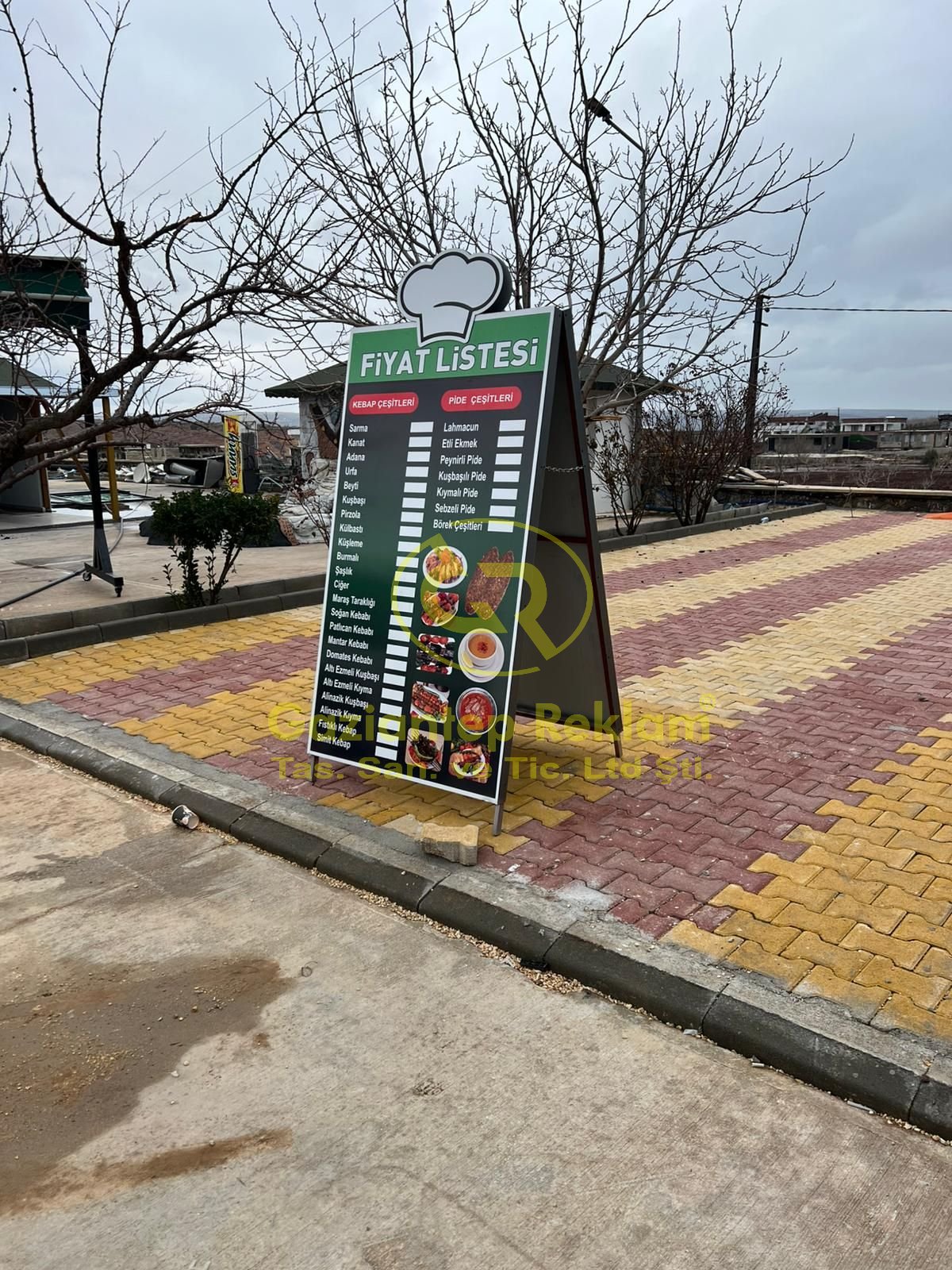 Şef Şapkalı Özel Kesim Ayaklı Menü Fiyat Listesi