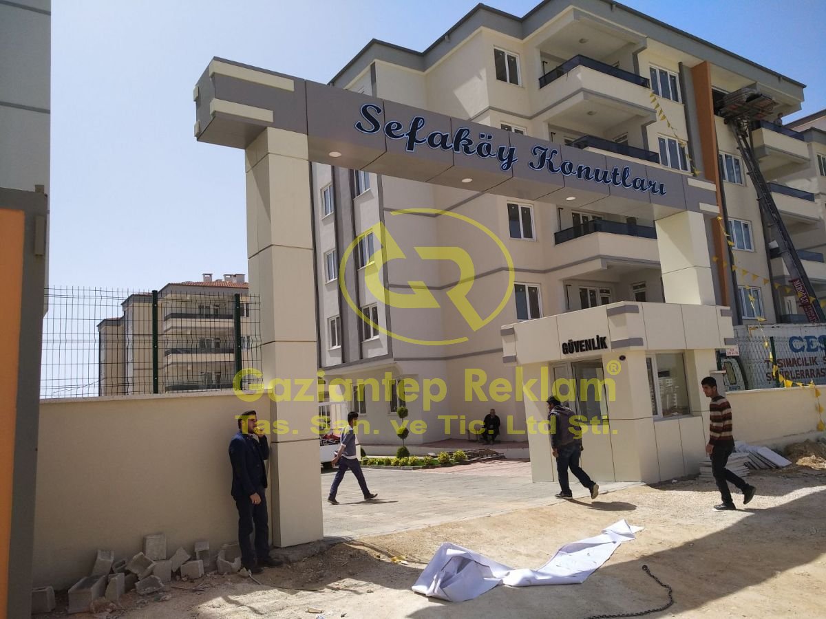 Sefaköy Konutları Estetik Işıklı Kutu Harf Giriş Tabelası