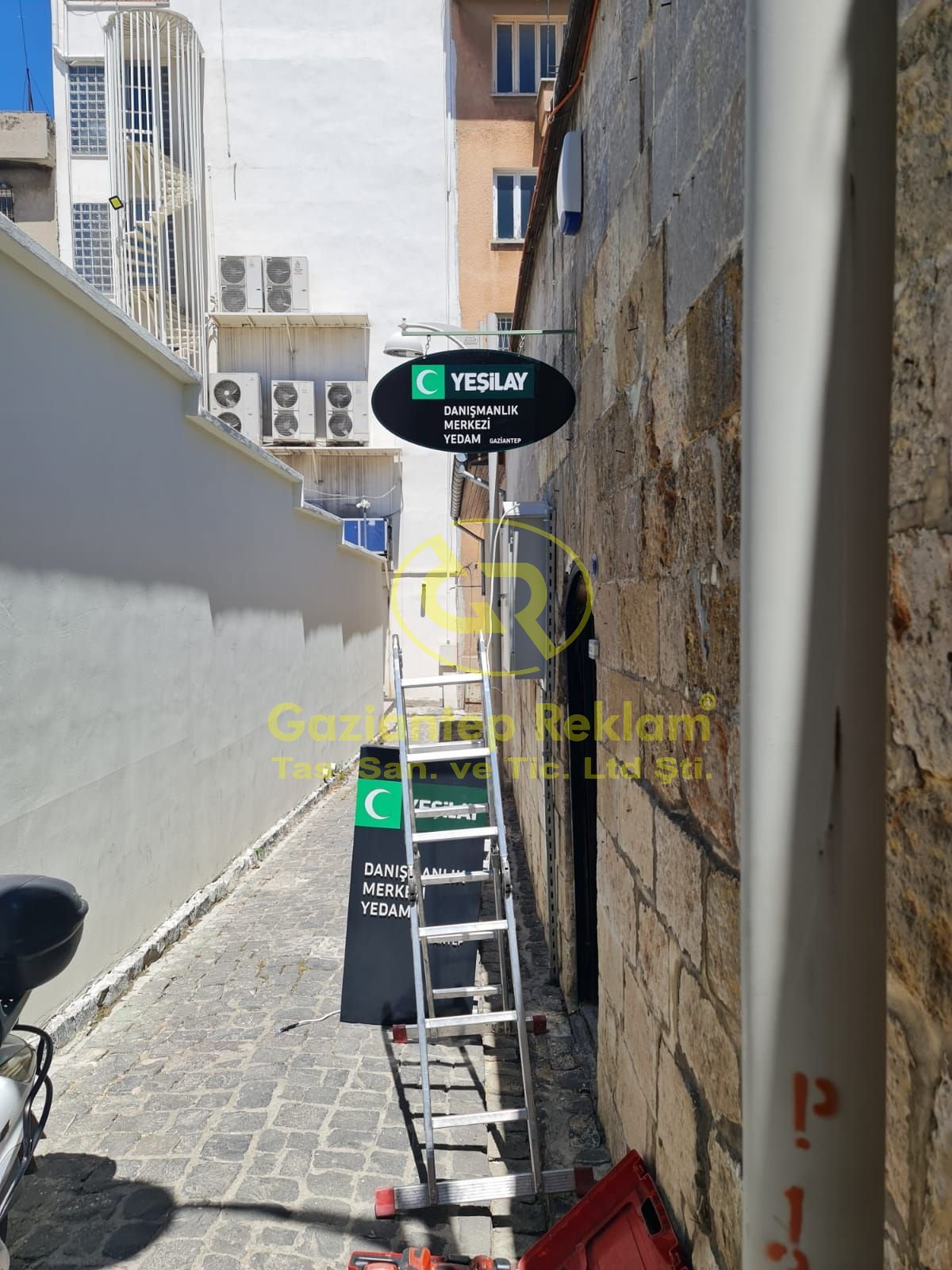 Yeşilay YEDAM Işıklı Pleksi Fener Tabela Uygulaması